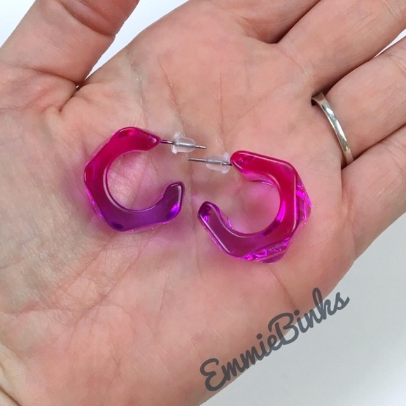 đź’Ą3for$28 New Purple to Pink Fade Transparent Ombre Resin Cuff Hoop Earrings - Picture 9 of 16